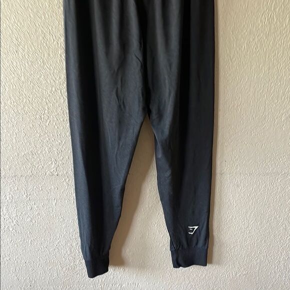 Gymshark seamless Black Joggers - Picture 8 of 8